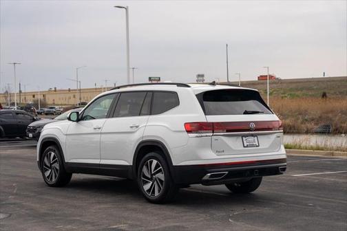 2024 Volkswagen Atlas 2.0T SE w/Technology