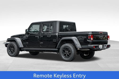 Black Clearcoat 2022 Jeep Gladiator Willys 4x4