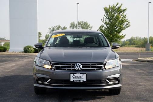 2016 Volkswagen Passat 1.8T S