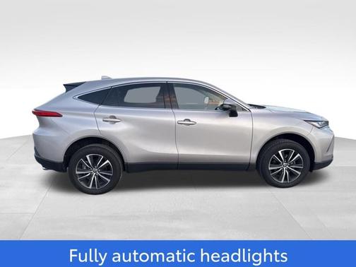 2024 Toyota Venza LE