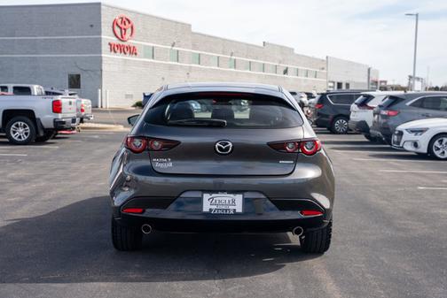 2023 Mazda Mazda3 2.5 S Preferred