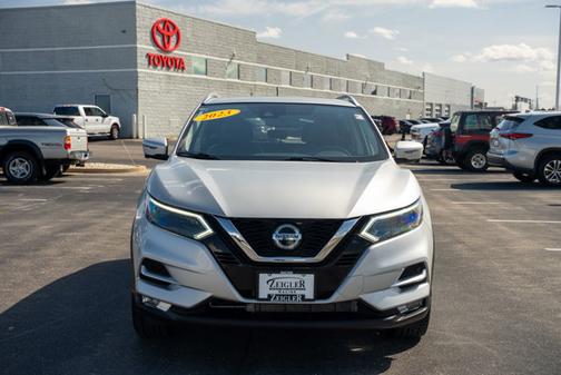 2022 Nissan Rogue Sport SL