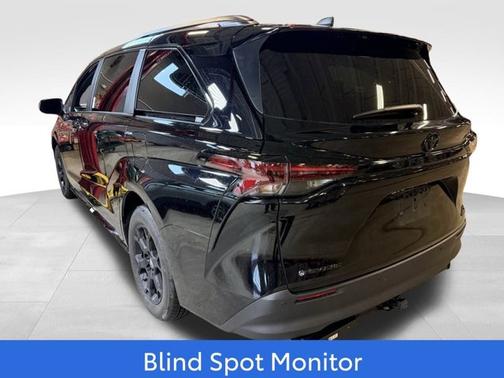 2026 Toyota Sienna Woodland Edition