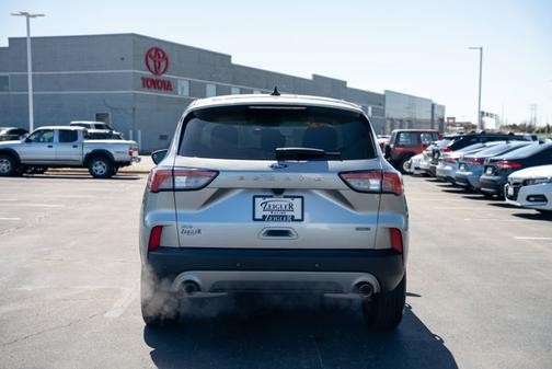 2021 Ford Escape SE Hybrid