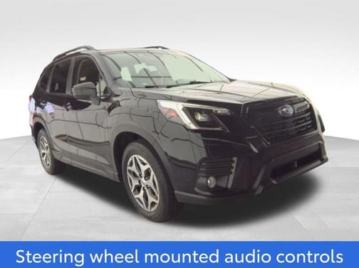 Crystal Black Silica 2023 Subaru Forester Premium