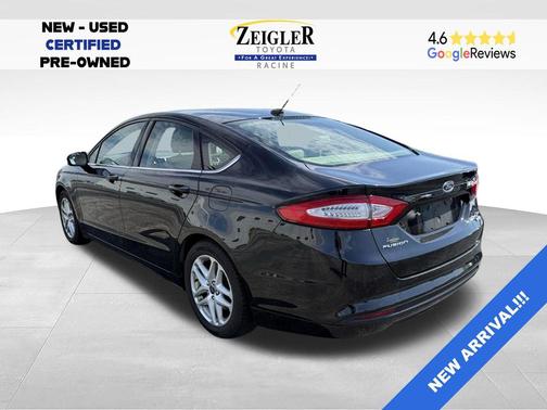 TUXEDO BLACK METALLIC 2014 Ford Fusion SE