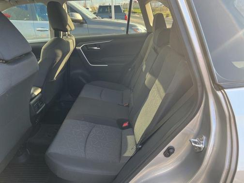 Silver Sky Metallic 2020 Toyota RAV4 Hybrid XLE