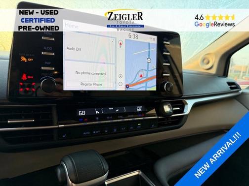 Predawn Gray Mica 2023 Toyota Sienna XLE