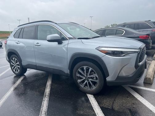 2024 Toyota Corolla Cross XLE