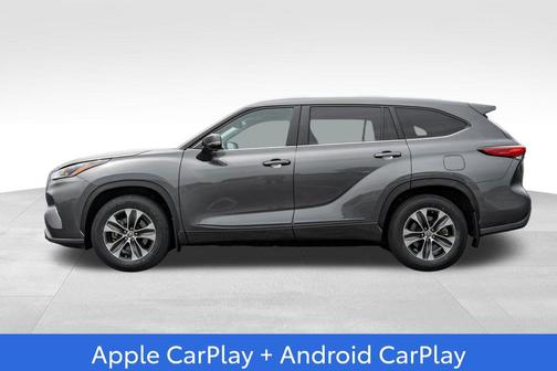 Magnetic Gray Metallic 2023 Toyota Highlander XLE
