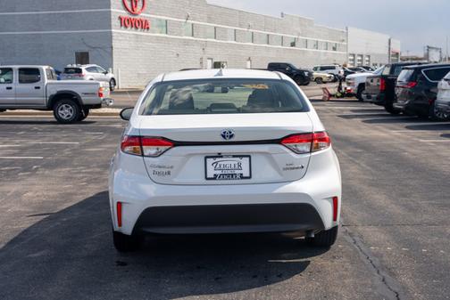 2024 Toyota Corolla Hybrid LE