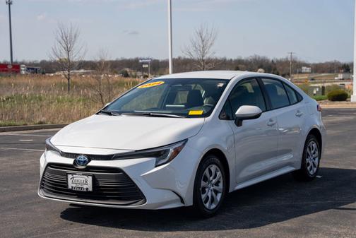 2024 Toyota Corolla Hybrid LE