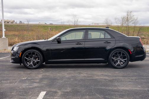 2023 Chrysler 300 S