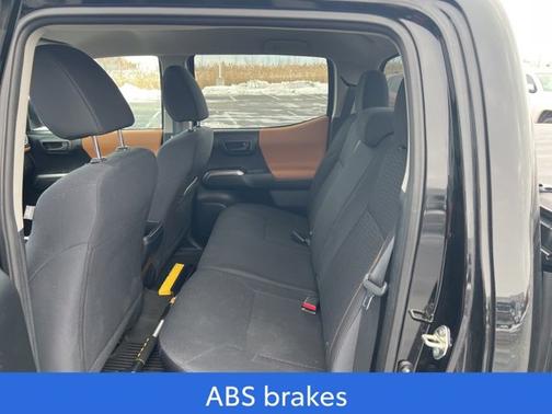 2017 Toyota Tacoma SR5