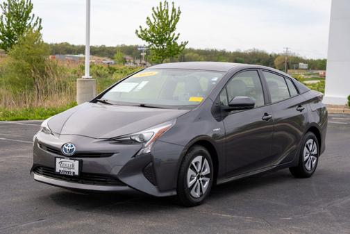 2016 Toyota Prius Two