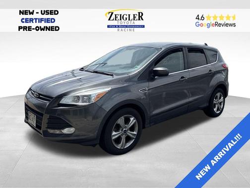 Ruby Red Metallic Tinted Clearcoat 2015 Ford Escape SE