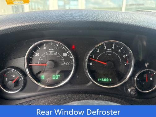 Bright Silver Metallic Clearcoat 2011 Jeep Wrangler Unlimited Sahara