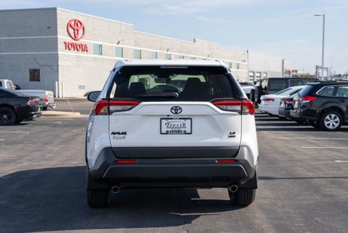 2025 Toyota RAV4 LE