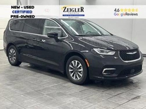 2024 Chrysler Pacifica Hybrid Select