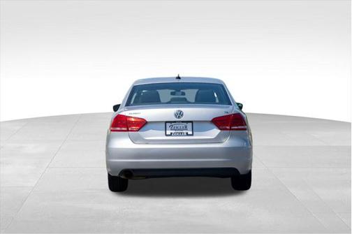 2015 Volkswagen Passat 1.8T S