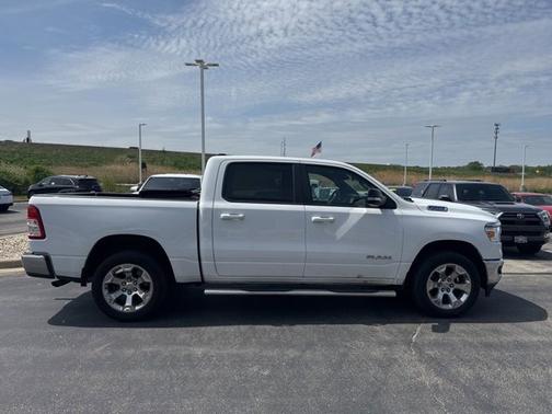 Bright White Clearcoat 2022 RAM 1500 Big Horn/Lone Star