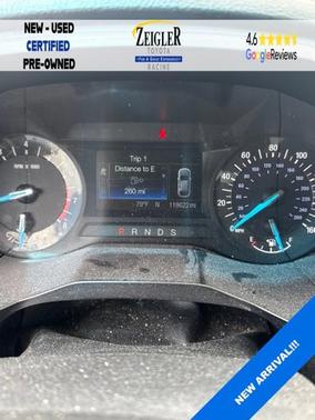 Ingot Silver 2018 Ford Edge SE
