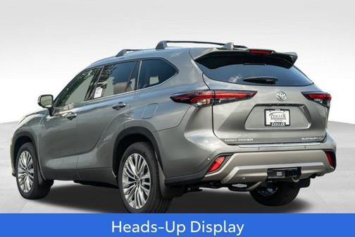 2025 Toyota Highlander Platinum