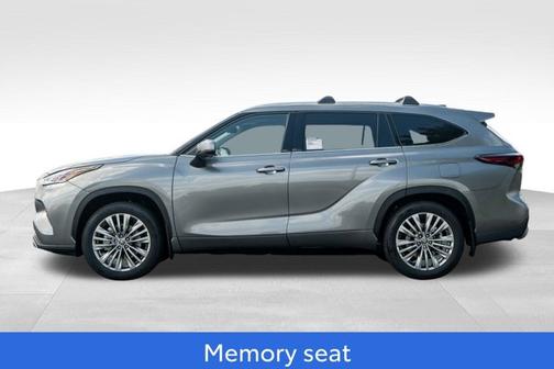 2025 Toyota Highlander Platinum