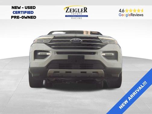 ICONIC SILVER METALLIC 2022 Ford Explorer XLT