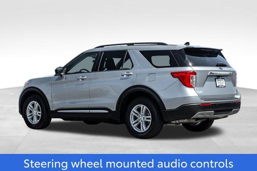 ICONIC SILVER METALLIC 2022 Ford Explorer XLT