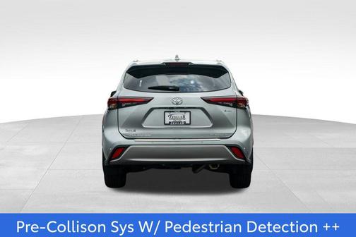 2025 Toyota Highlander Hybrid Platinum