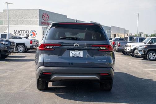 2025 Toyota Grand Highlander Platinum