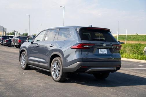 2025 Toyota Grand Highlander Platinum