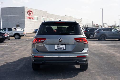 2022 Volkswagen Tiguan S