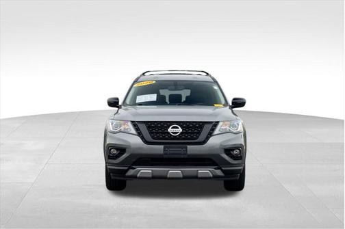 2020 Nissan Pathfinder SV