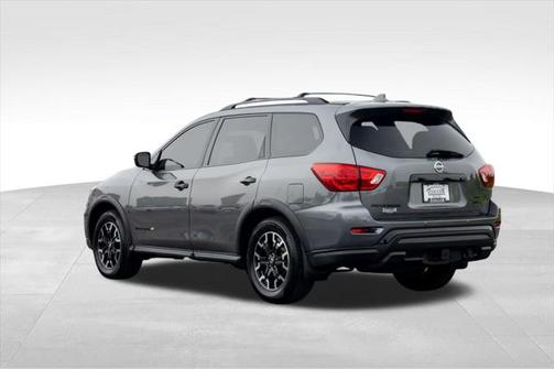 2020 Nissan Pathfinder SV