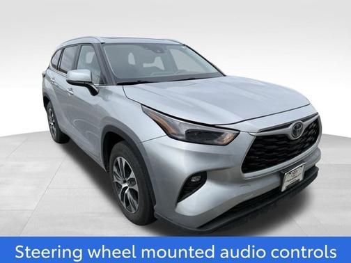 Celestial Silver Metallic 2023 Toyota Highlander L