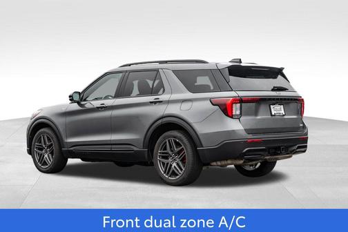 CARBONIZED GRAY METALLIC 2025 Ford Explorer ST-Line