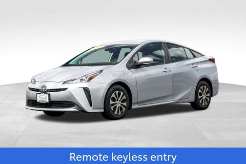 Classic Silver Metallic 2022 Toyota Prius L