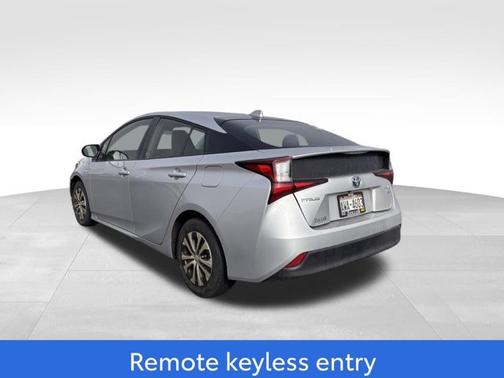 Classic Silver Metallic 2022 Toyota Prius L