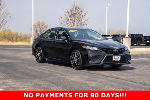 2022 Toyota Camry SE
