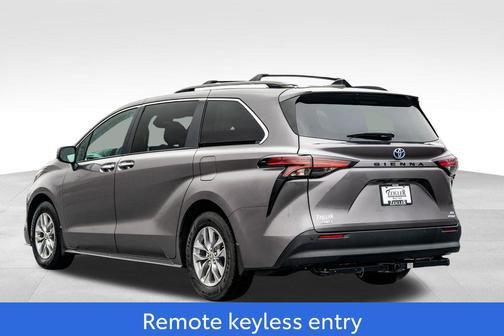 2022 Toyota Sienna XLE