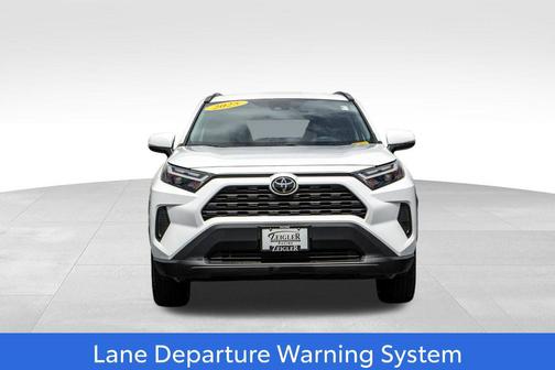 Ice Cap 2025 Toyota RAV4 Hybrid LE