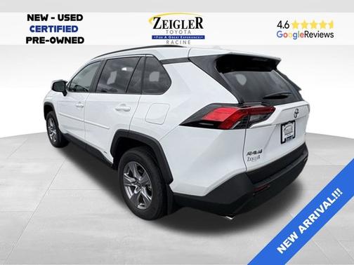 Ice Cap 2025 Toyota RAV4 Hybrid LE