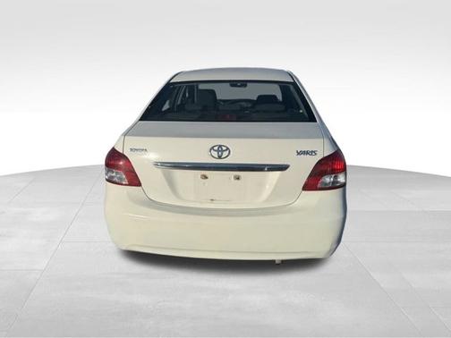 2009 Toyota Yaris S