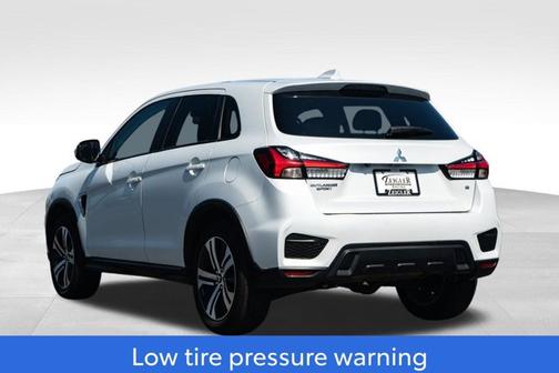 2024 Mitsubishi Outlander Sport SE