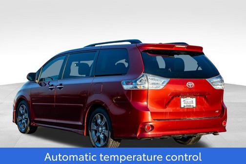 2016 Toyota Sienna SE Premium
