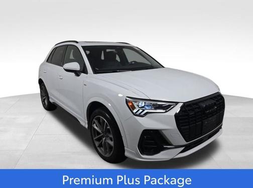 Ibis White 2023 Audi Q3 45 S line Premium Plus
