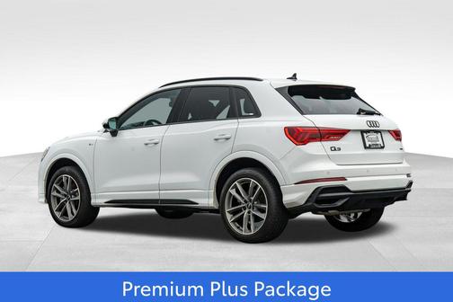 Ibis White 2023 Audi Q3 45 S line Premium Plus