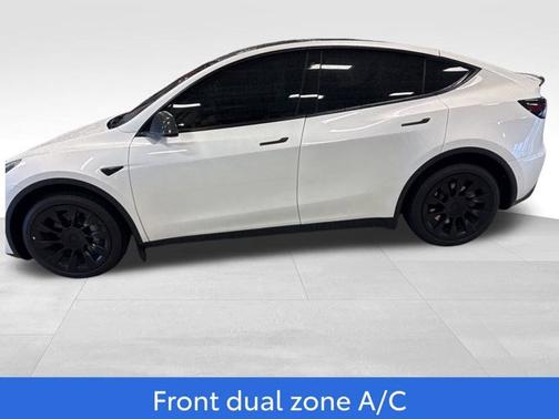 2022 Tesla Model Y Long Range Dual Motor All-Wheel Drive